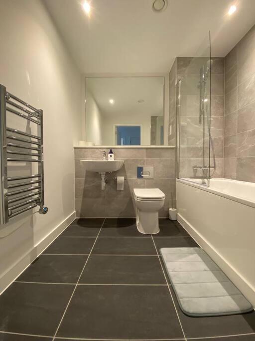 Luxury 2 Bedroom Apartment In The Heart Of Manchester Exterior foto
